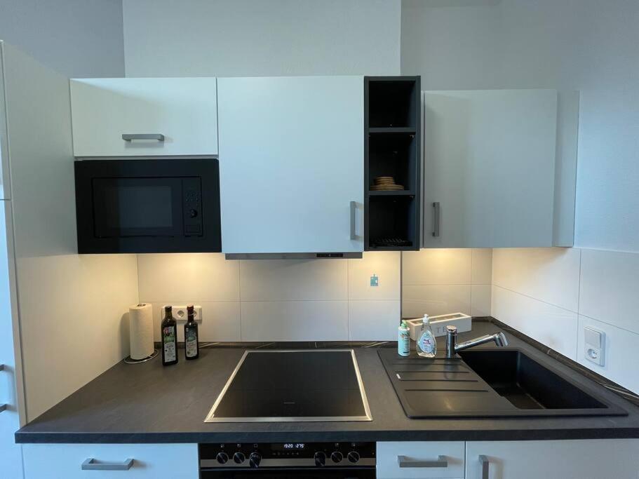 Lucky Stays Ls01 - Vollausstattung - Zentrum - Aufzug - Grosse Kueche - 2 Zimmer - Smart-Tv Magdeburg Exterior foto